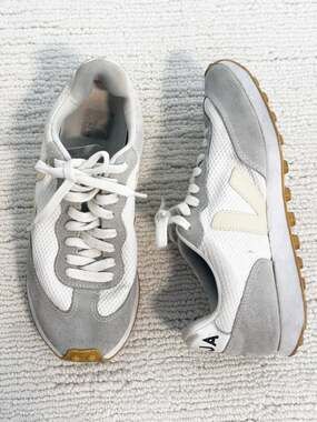 VEJA Rio Branco Size 7 Light Gray Pierre Sneakers Retro Streetwear Clean Beauty